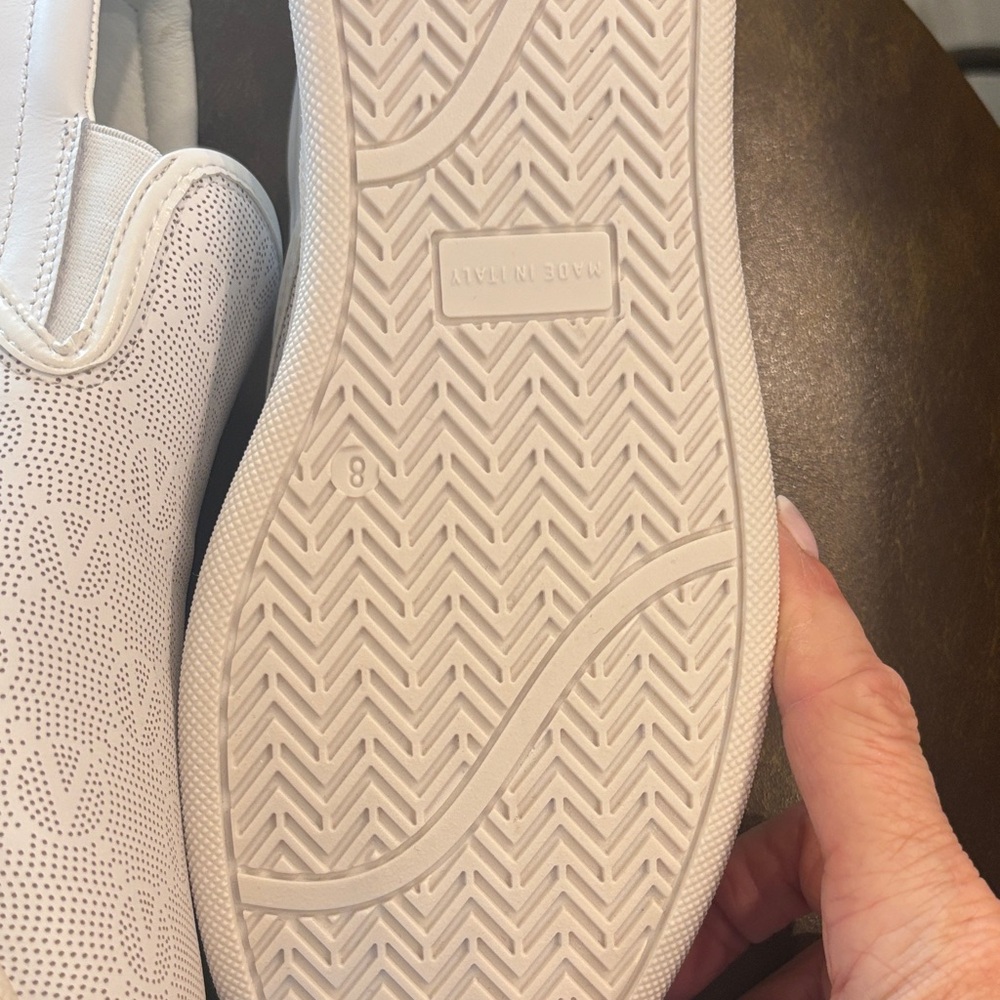 Valentino White and Pink Textured Slip-On BRAND NEW - Picture 4 of 8